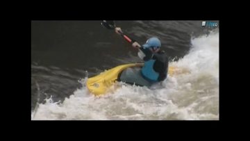 2005 – Démonstration de canoë kayak sous le pont de la Moselle
